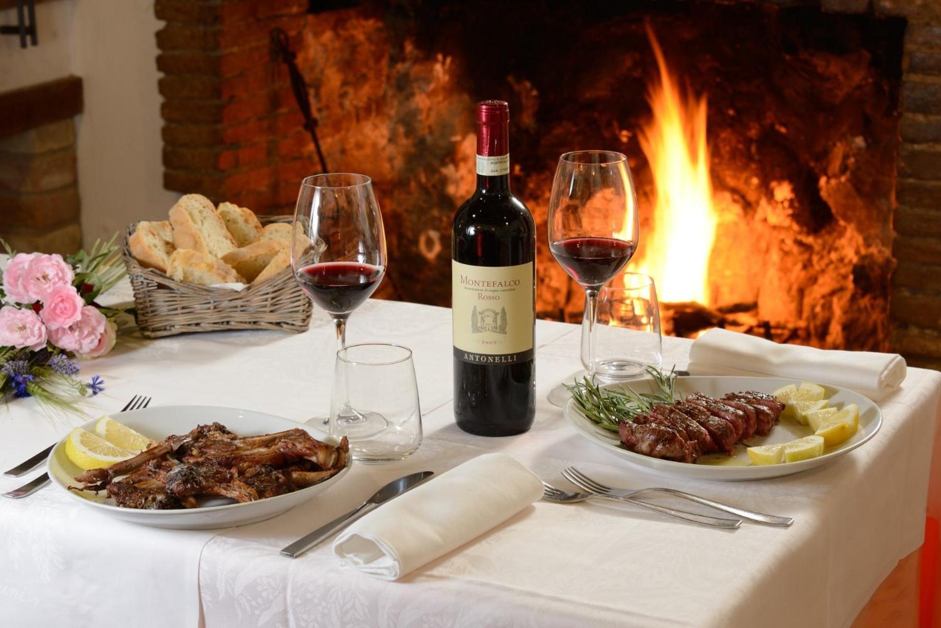 Agriturismo Pettino 克利通诺河畔坎佩洛 外观 照片