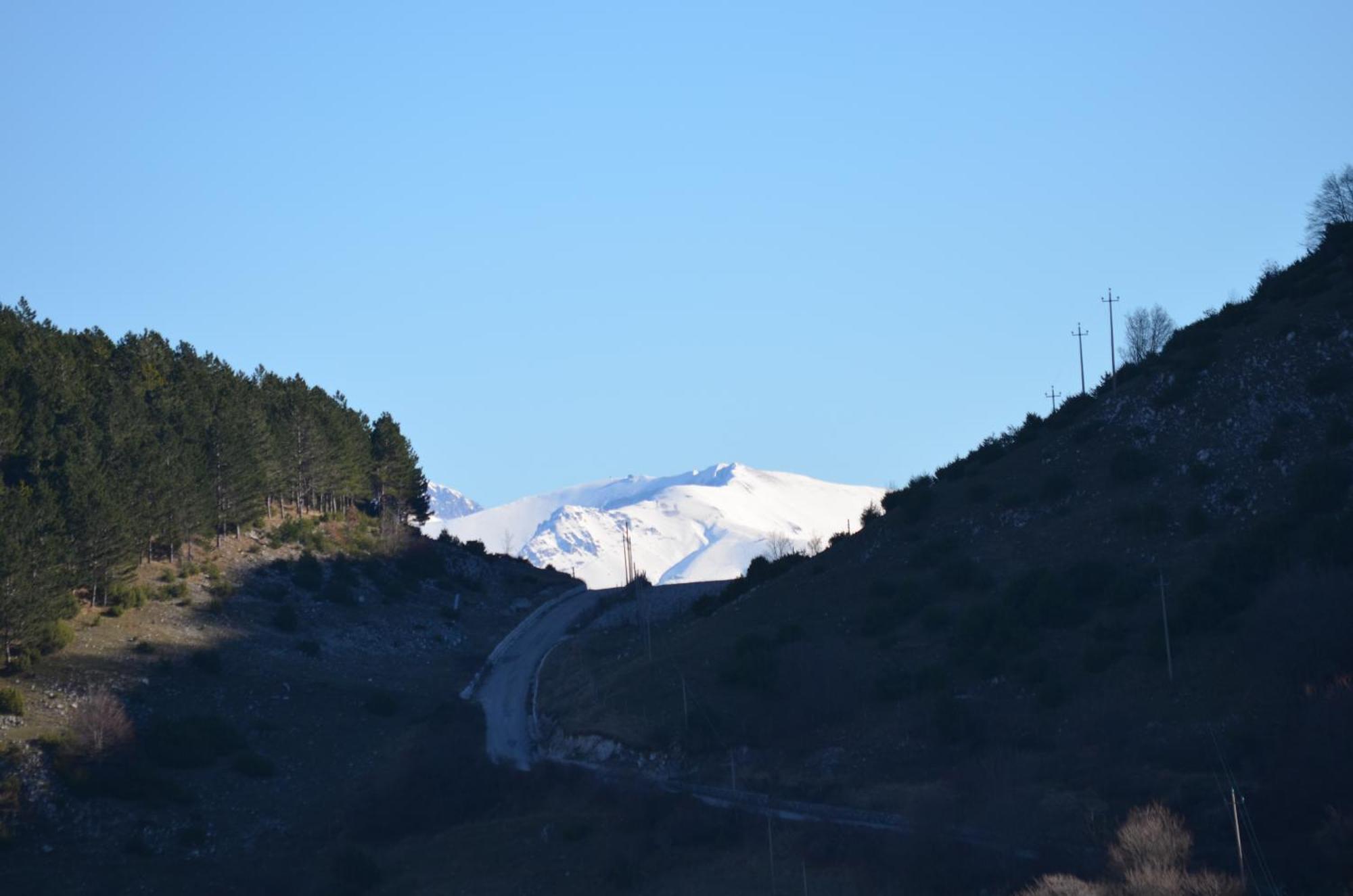 Agriturismo Pettino 克利通诺河畔坎佩洛 外观 照片
